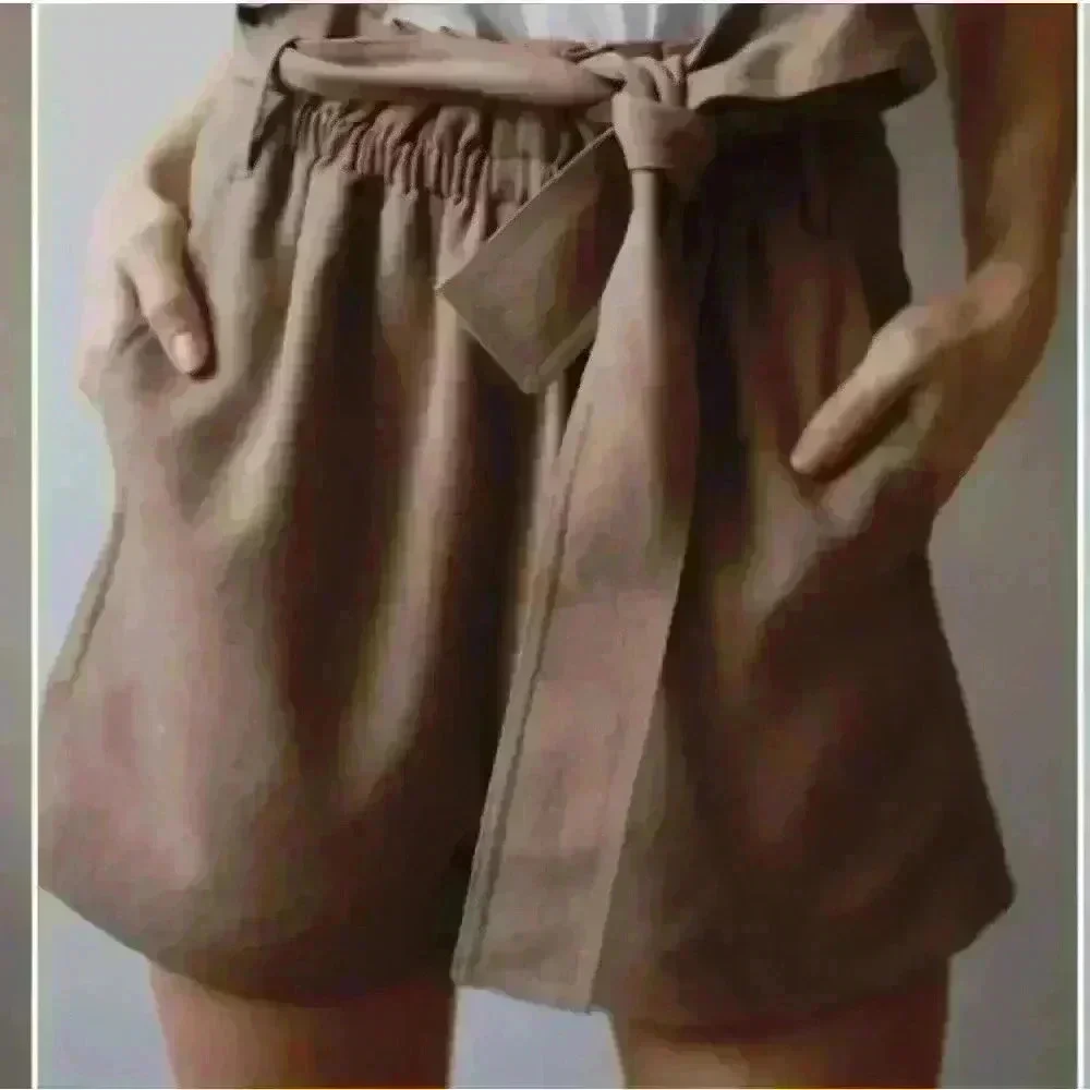 NWOT ARITZIA WILFRED PAPER BAG HIGH WAIST SHORT SIZE 4 GREY TAUPE - Picture 2 of 8